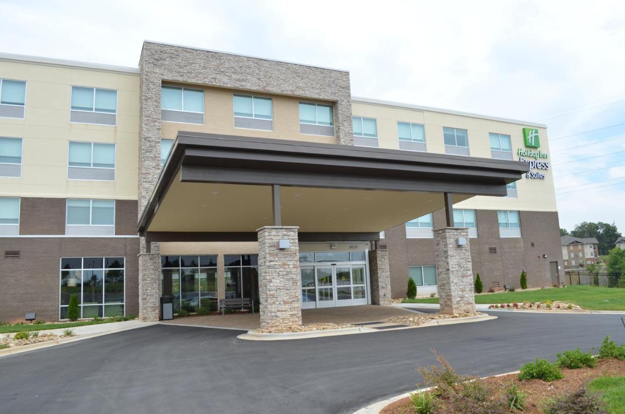 Holiday Inn Express & Suites - Charlotte Ne - University Area, An Ihg Hotel Exterior foto