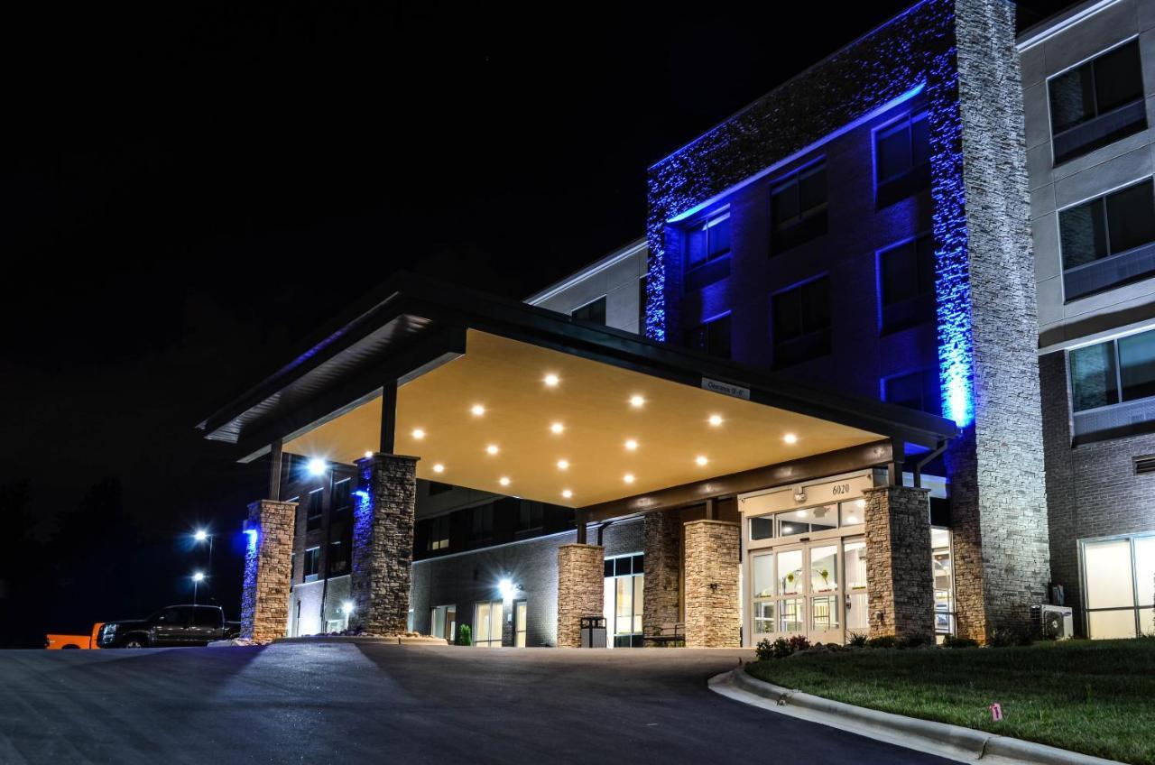 Holiday Inn Express & Suites - Charlotte Ne - University Area, An Ihg Hotel Exterior foto